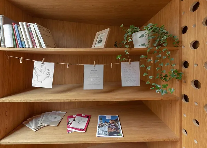 Apartma Jenkova Rezidenca شقة